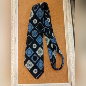Vintage neck tie by Count Christopher polyester